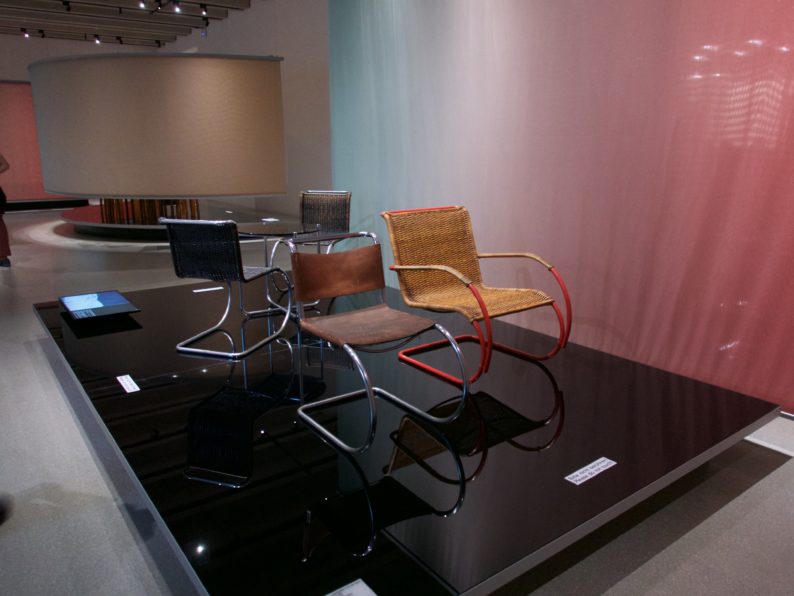 Bauhaus Museum - Stühle von Marcel Breuer
